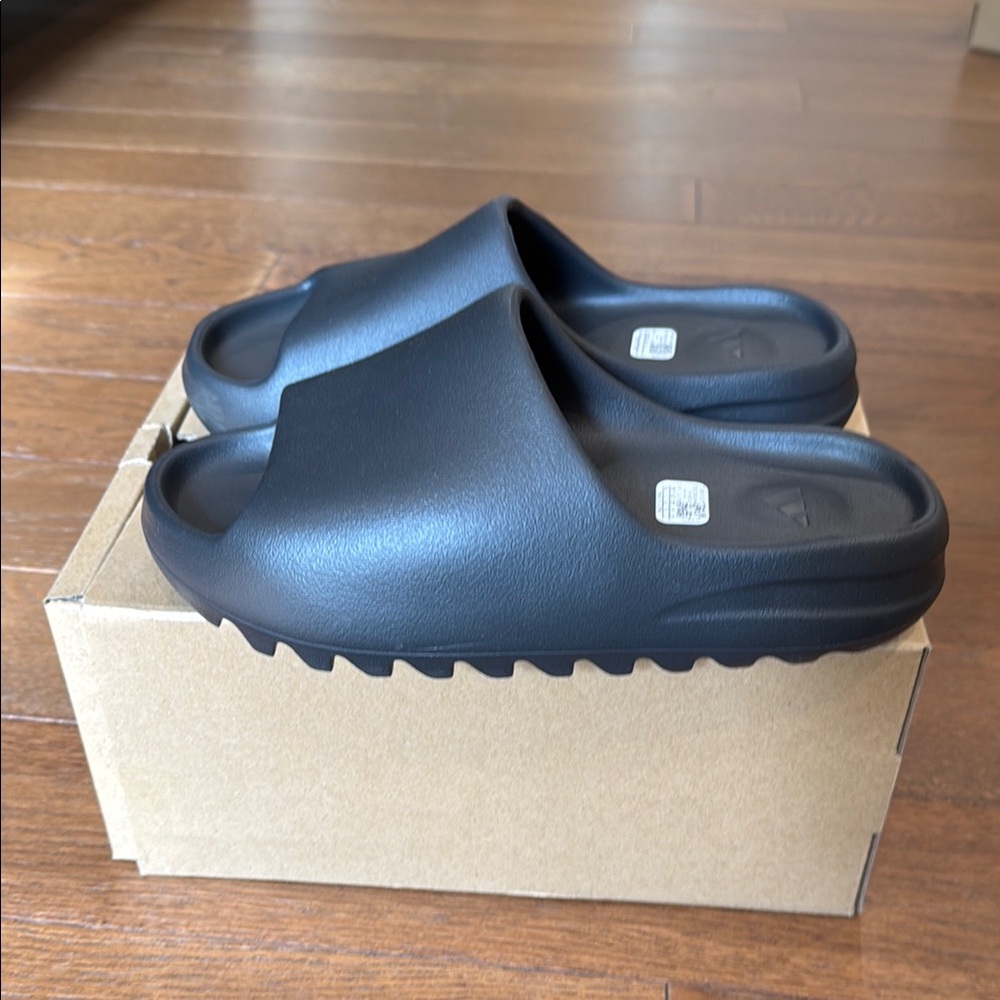 Adidas YEEZY Black Slide Sandals